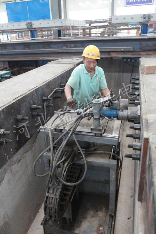 郑俆中铁十七局杜良板场初张拉